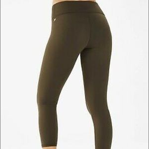 Fabletics Powerhold Crop Legging